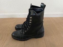 Stiefelette dunkelgrün (Gr. 39)