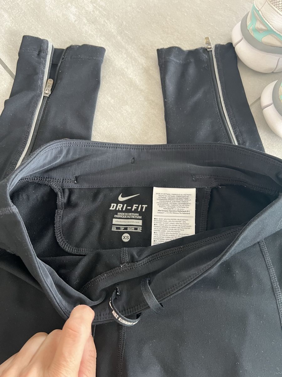 Nike Kleiderpakete: Nike Running Set – Neu (gemäss Beschreibung) aus Stäfa von bambinas 3