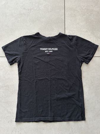 T-Shirt von Tommy Hilfiger Grösse.S in Top Zustand