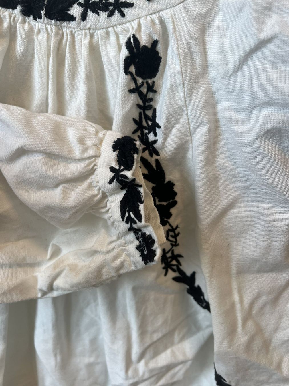 Zara Blusen: Zara Bluse mit Stickerei – Gebraucht aus Bülach von deinmica 1