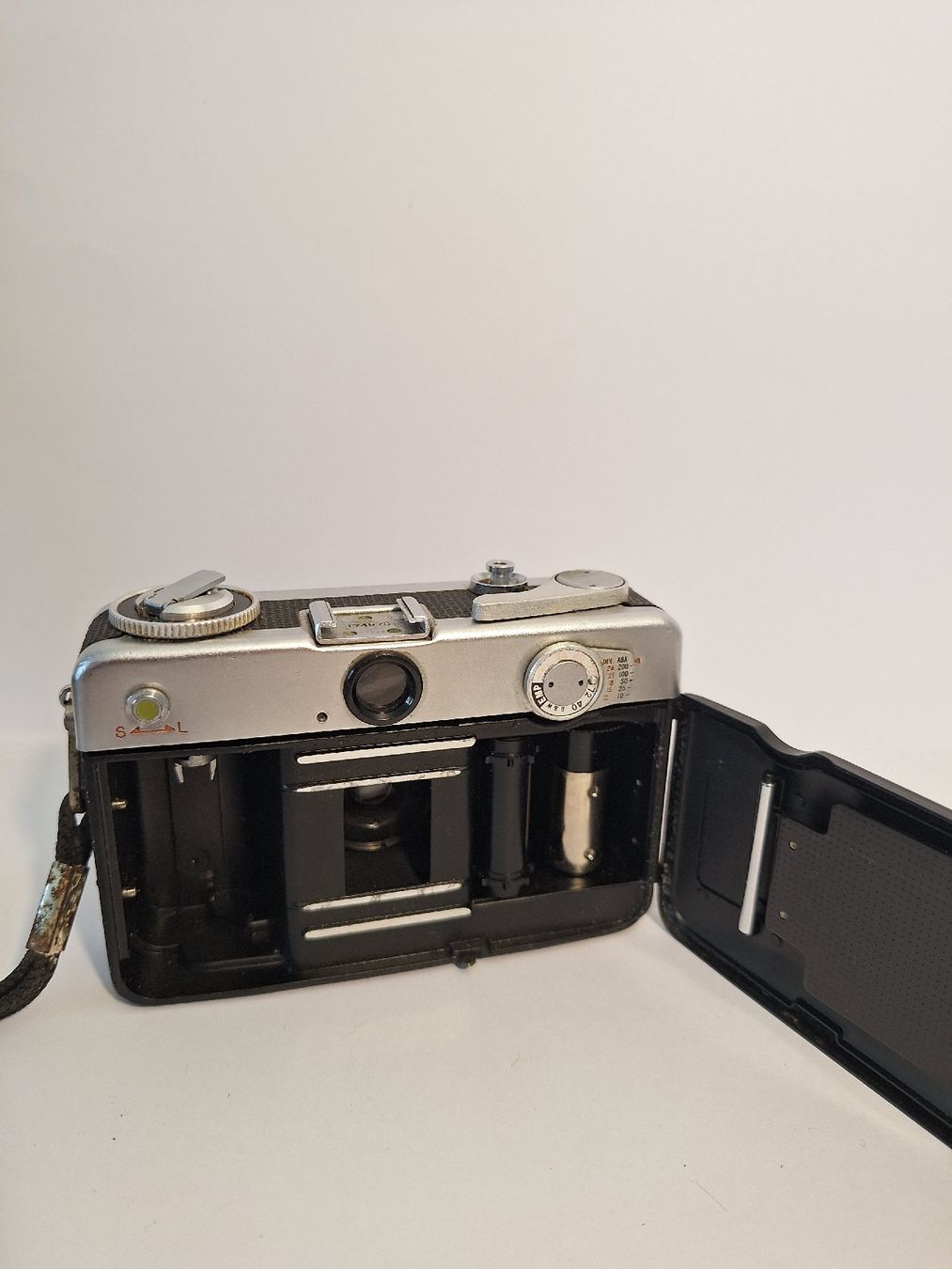 Fujica Fotocamera: Fujica 35mm Half‑Frame Camera 2.8cm f/2.8  – Usato da Pfäffikon SZ venduto da TobyPeterson 3