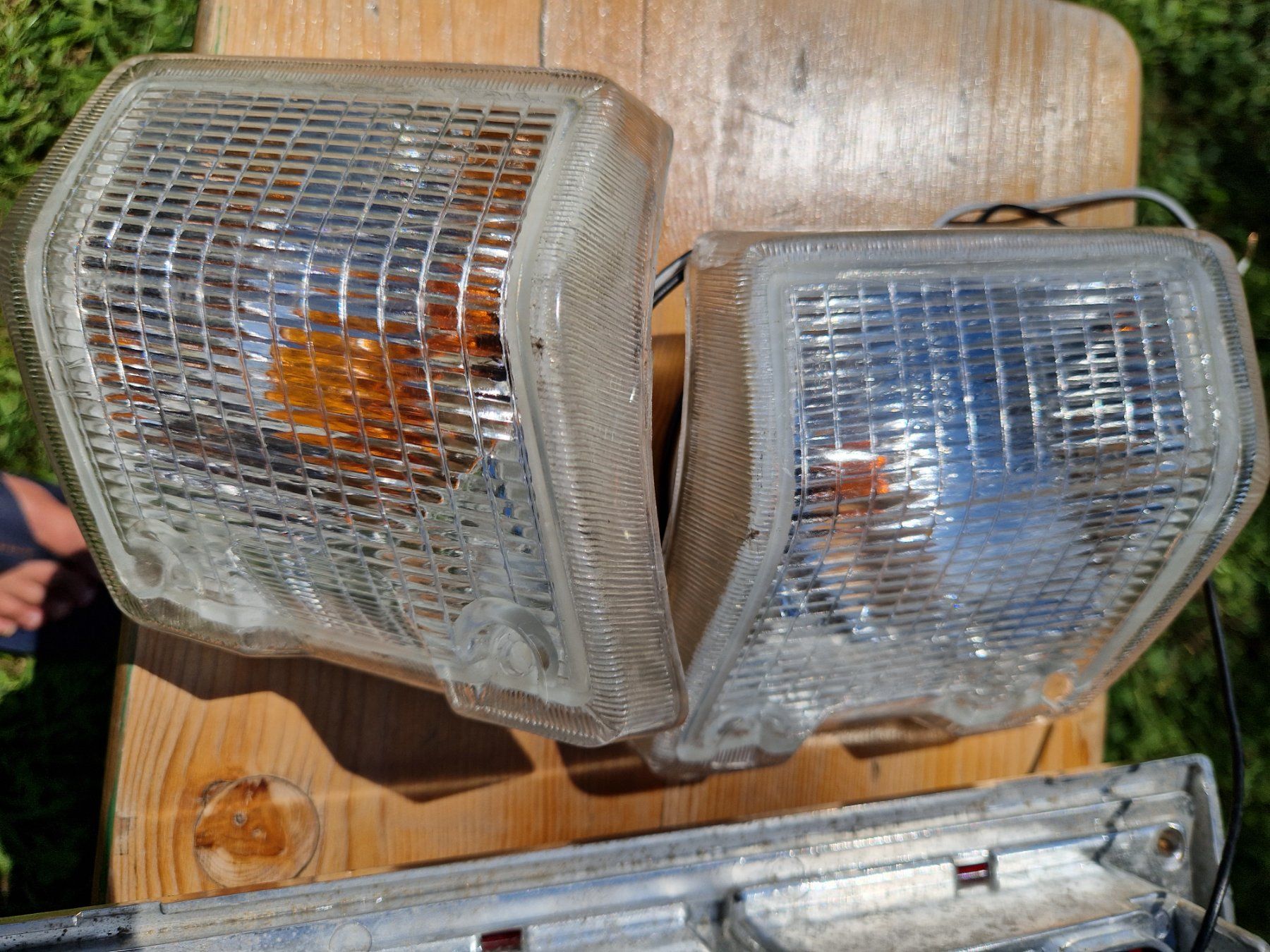 VW Alle Autoersatzteile: VW T3 Rücklichter und Blinker weiss – Gebraucht aus Zweisimmen von lowbay 2