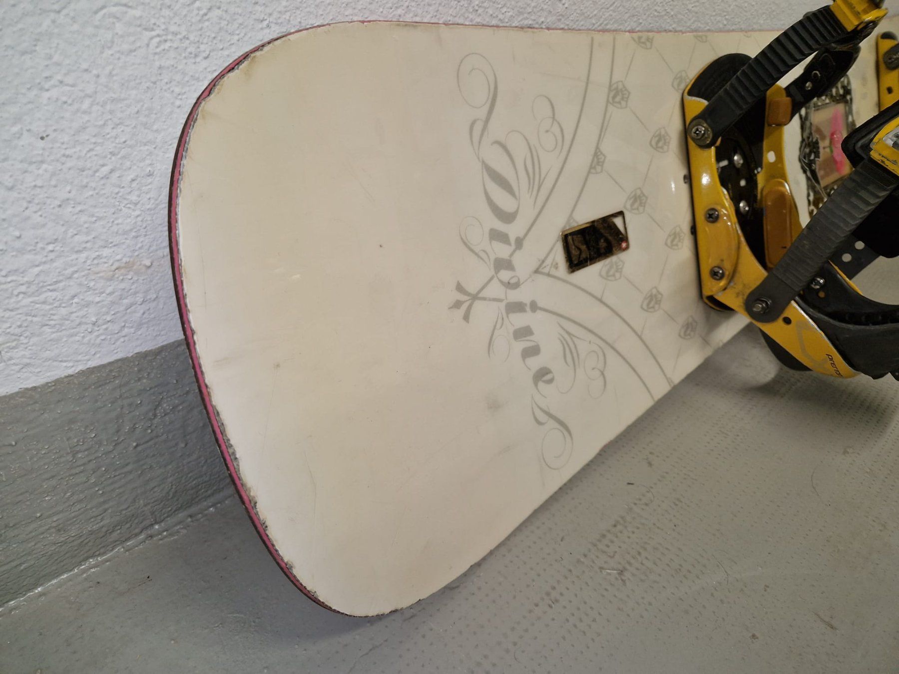 Nidecker Boards: Snowboard Nidecker (150 cm) – Gebraucht aus Bern von dani.schi 1