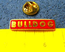 BULLDOG TRAKTOR TRCKER SCHLEPPER LOGO PIN ENAMEL GOLDIG