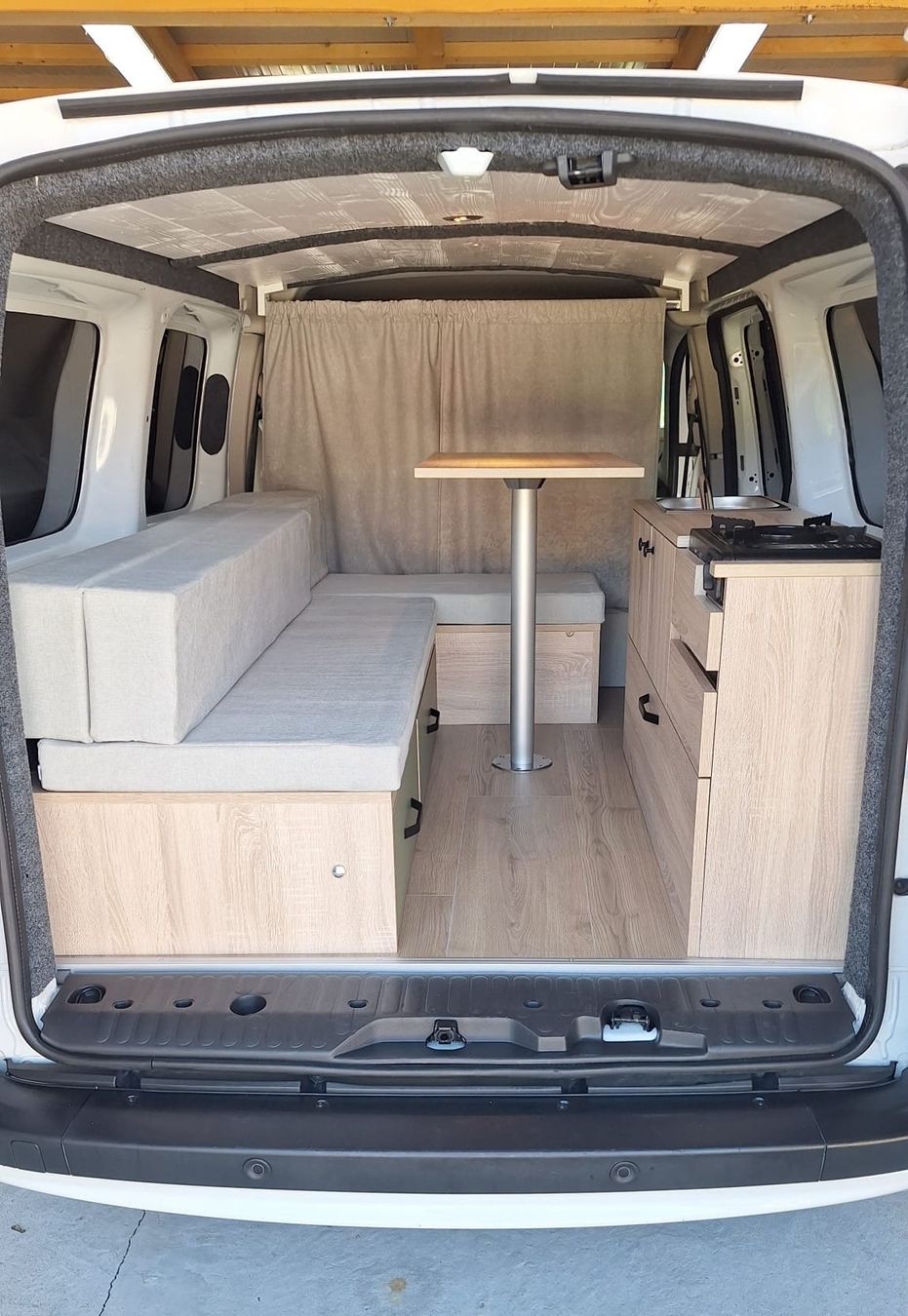 Renault Veicoli da campeggio: Renault Kangoo 1.5dci CAMPER – Usato da zürich venduto da dejang01 3