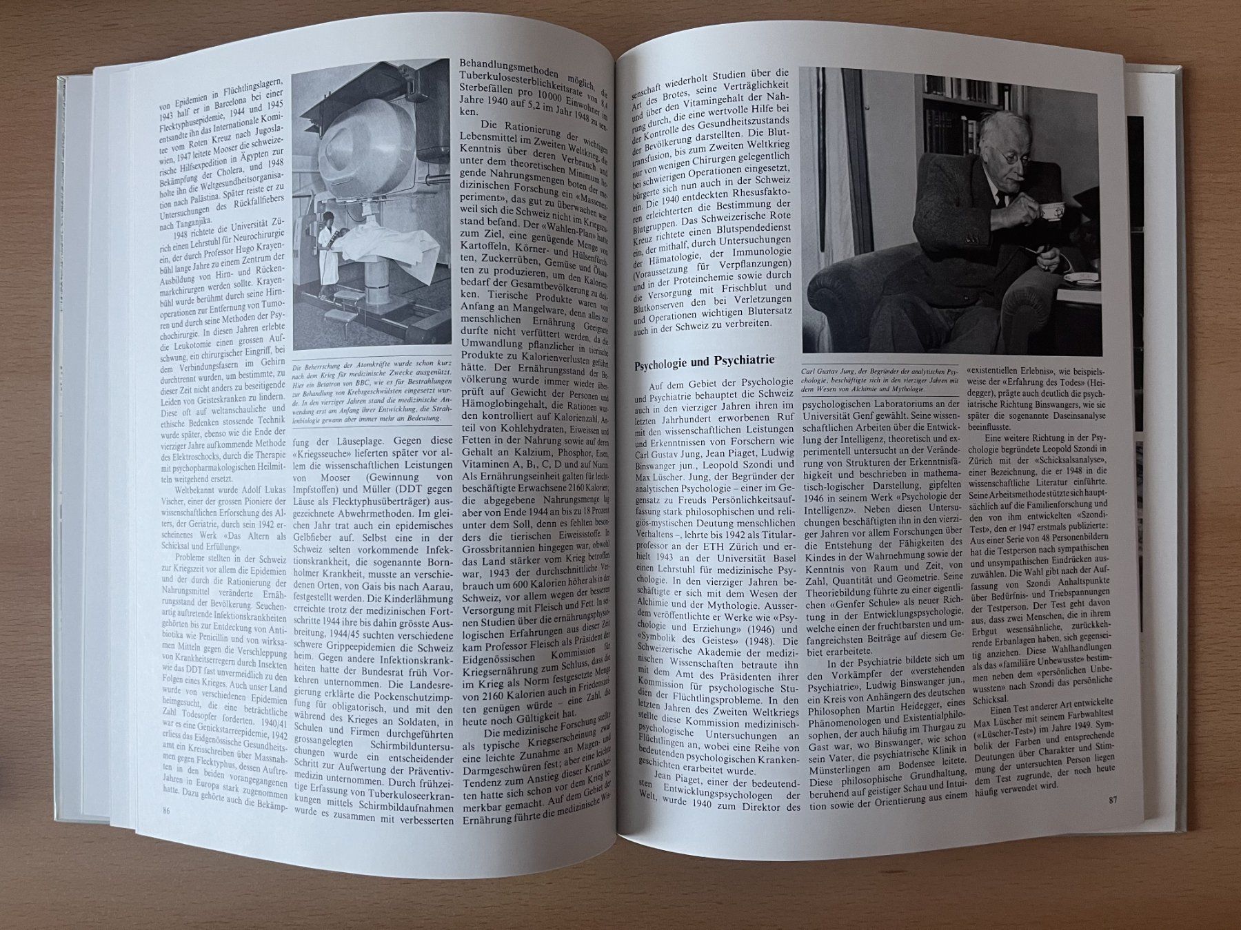 Libri: Buch der Jahre - Die 40er Jahre – Nuovo (secondo la descrizione) da Lausen venduto da Mondeo10628 5