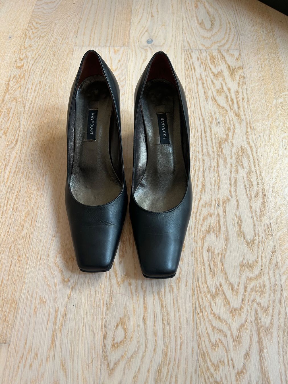 Navyboot Scarpe da donna: Schöne Leder Navyboot Schuhe 38 – Usato da Muri AG venduto da Mkikus