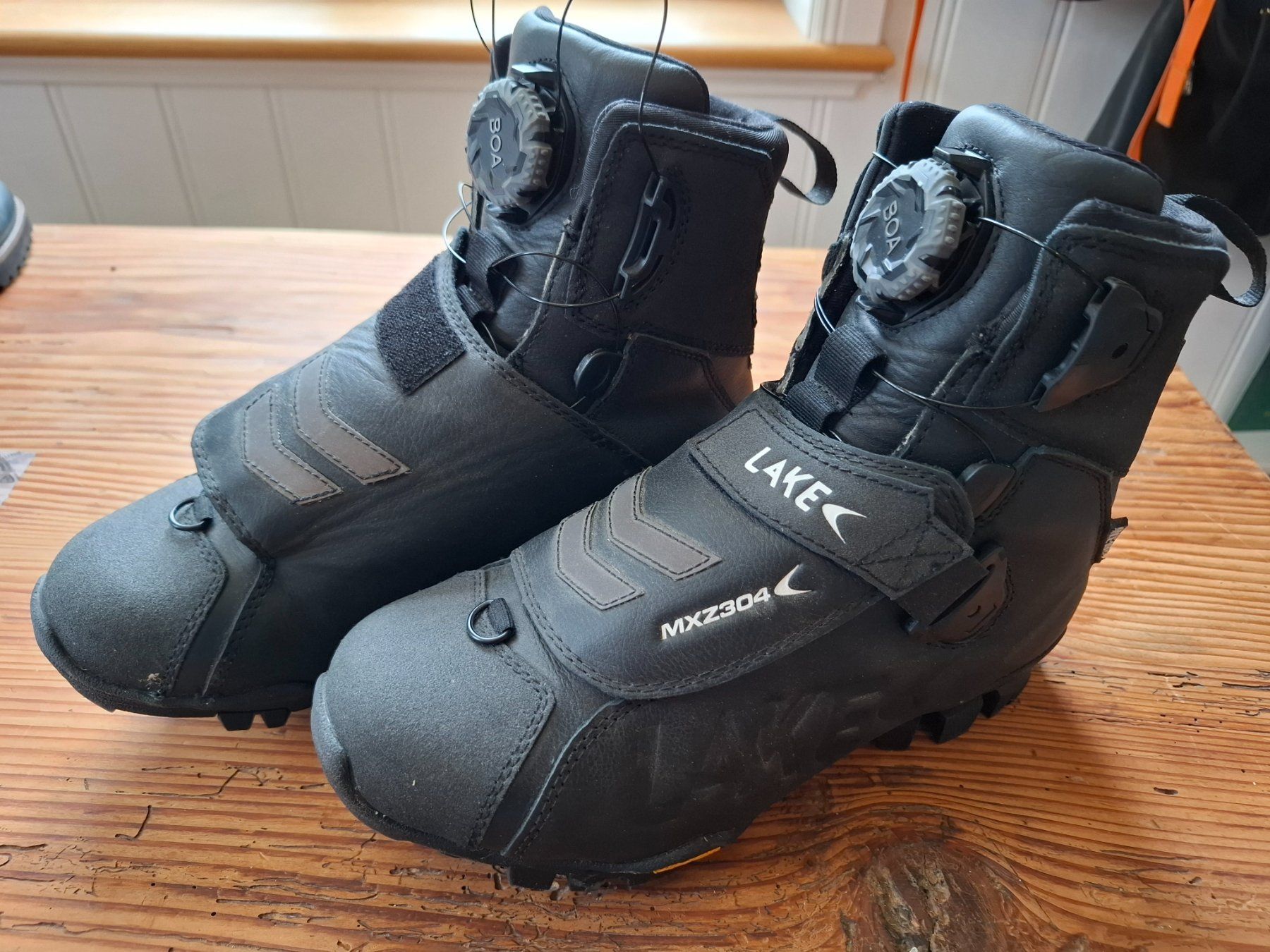 Scarpe da uomo: Veloschuhe - regenfest & extra warm – Usato da Riedt b. Erlen venduto da BisD 1