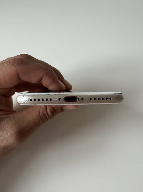 Apple Portables: Iphone 7 Akku 100% – D'occasion à St. Gallen par lei_529d 3