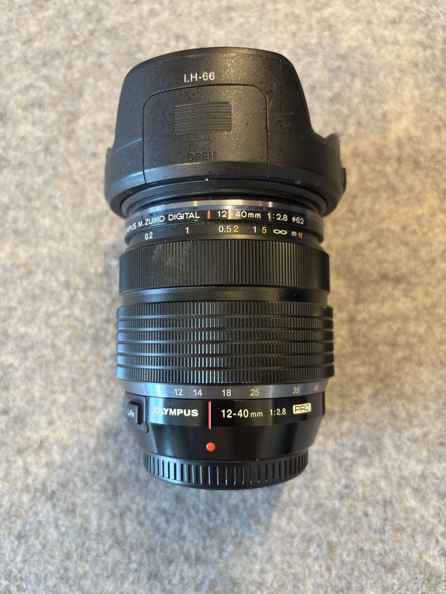 Olympus Obiettivi: Olympus Objektiv 12-40mm 1:2.8 Pro – Usato da Zürich venduto da DoSch3