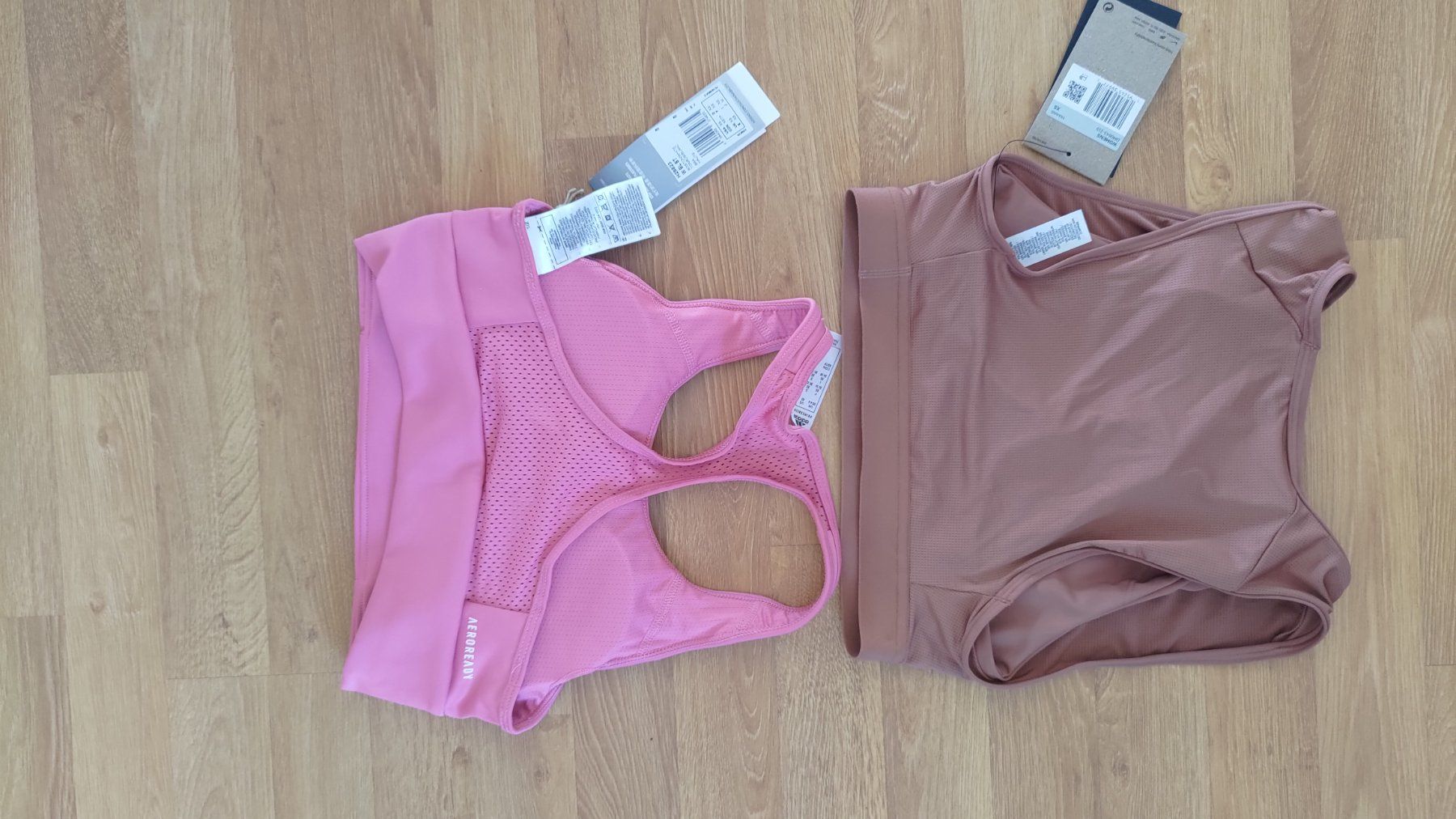 Nike Altra biancheria intima: Sport BH Nike Adidas – Nuovo e nell'imballaggio originale da aarburg venduto da insignifiant 1
