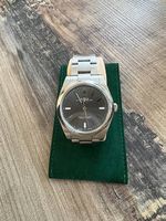 Rolex Oyster Perpetual 39 ref. 114300