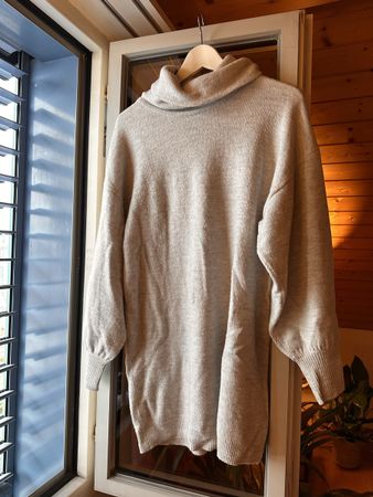 Pullover Kleid Winter Grau