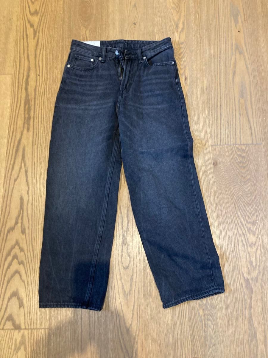 H&M Jeans: Loose Fit 28 – Usato da Wädenswil venduto da Moflo