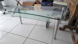 Couchtisch aus Glas