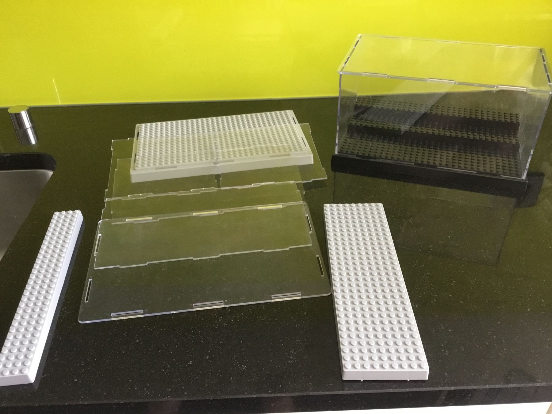 Vitrines: 7 Display Case für Lego Figuren oder kleine Modelle – D'occasion à Basel par Hampe1555 4