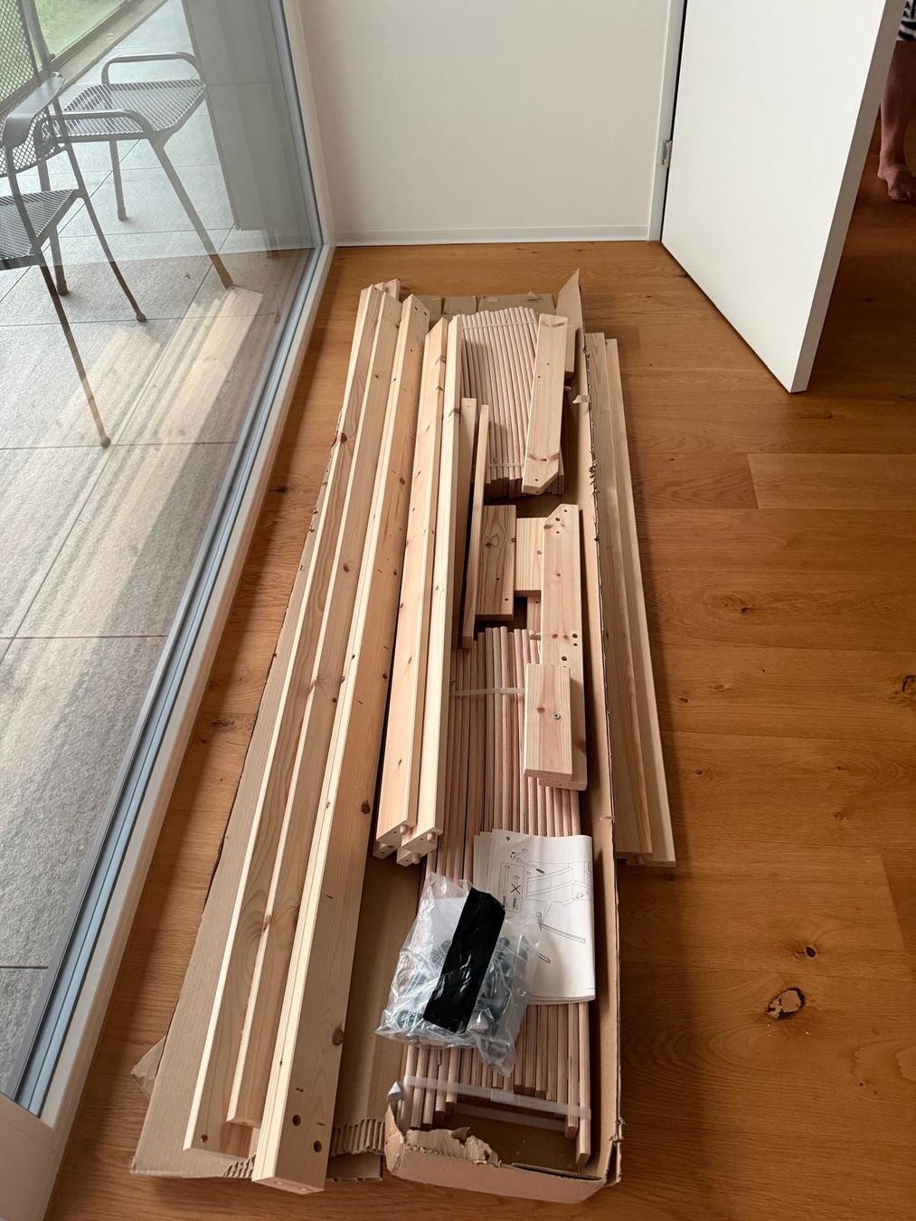Ikea Betten: Bettgestell 140x200 mit Lattenrost Neu – Neu und originalverpackt aus Zürich von mmg_nr9r 1