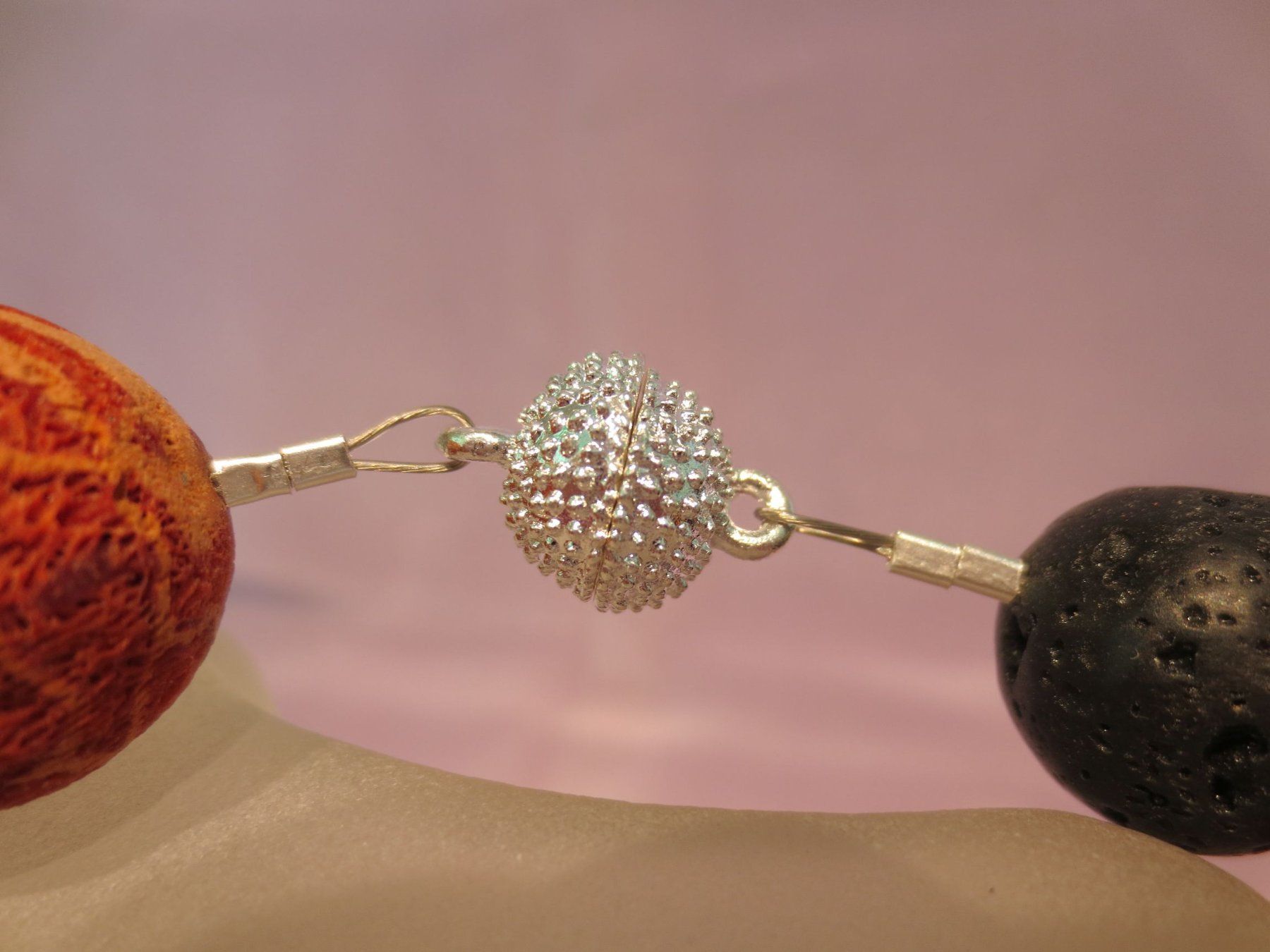 Bracciali & Braccialetti: Schaumkoralle Lava Armband Statement – Nuovo (secondo la descrizione) da Zollikofen venduto da tayaa13 2