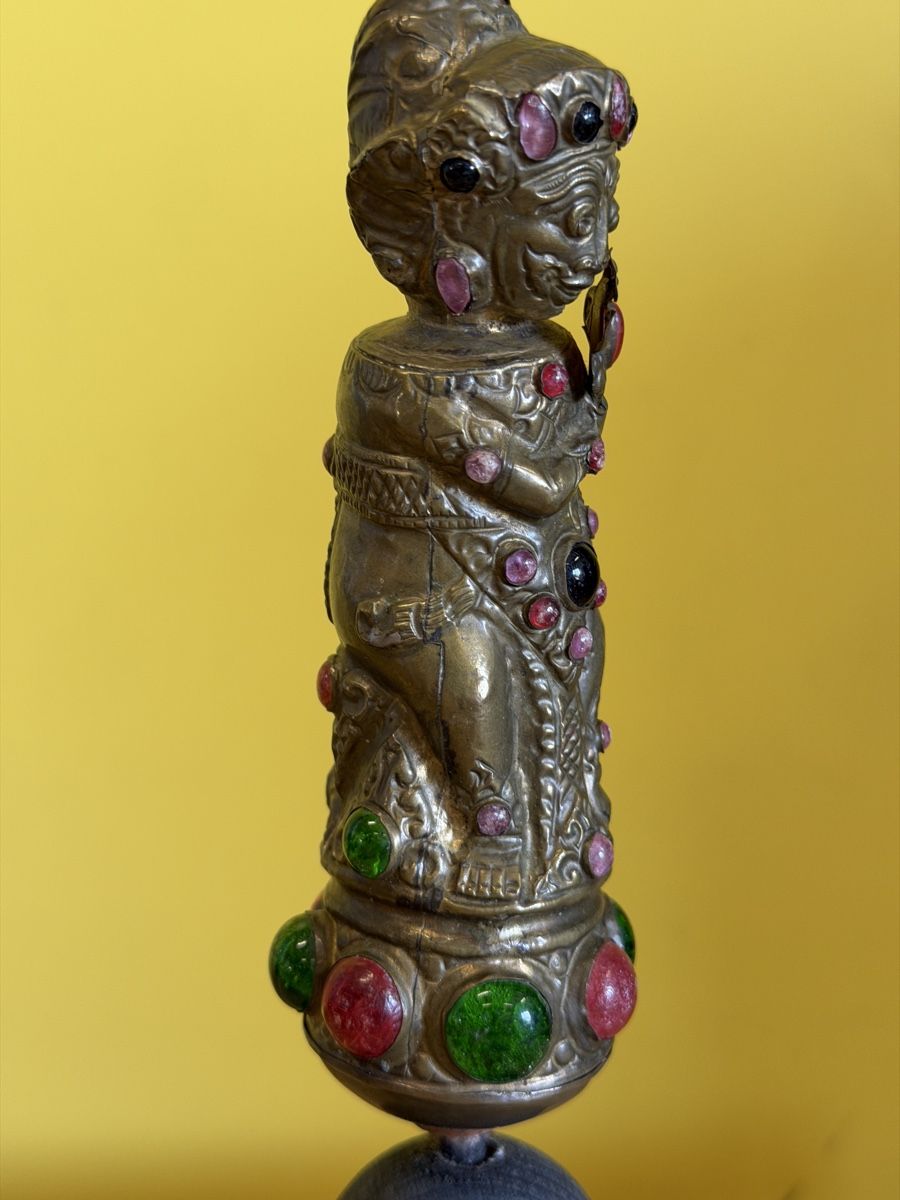 Figurines: Antik Figur mit Schmucksteinen, 20cm. – D'occasion à Strengelbach par RaenAntikDesign 2