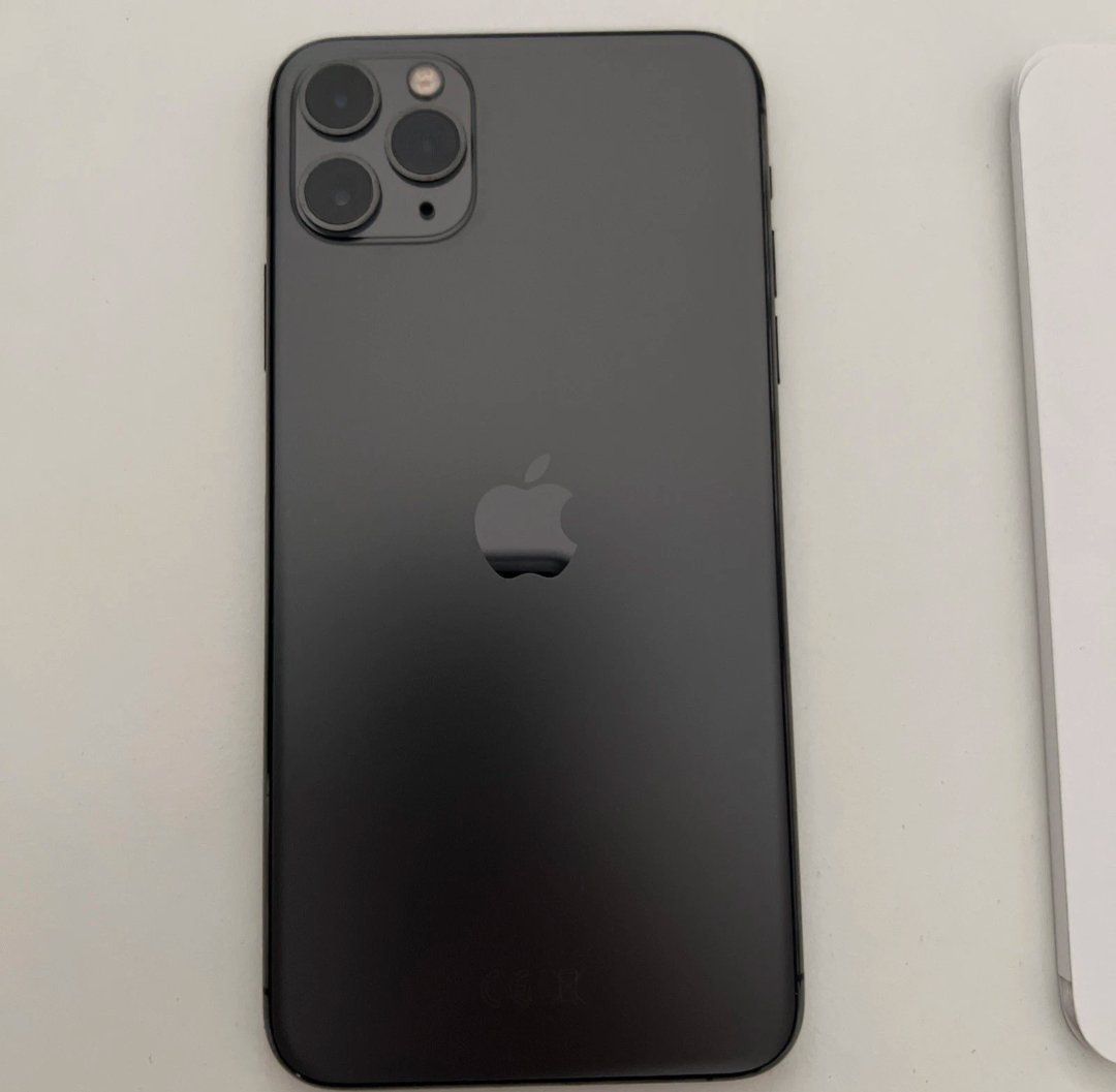 Apple Handys / Smartphones: iPhone 11 Pro Max 256GB Excellent Condition Akku 100% – Gebraucht aus Luzern von Waince786