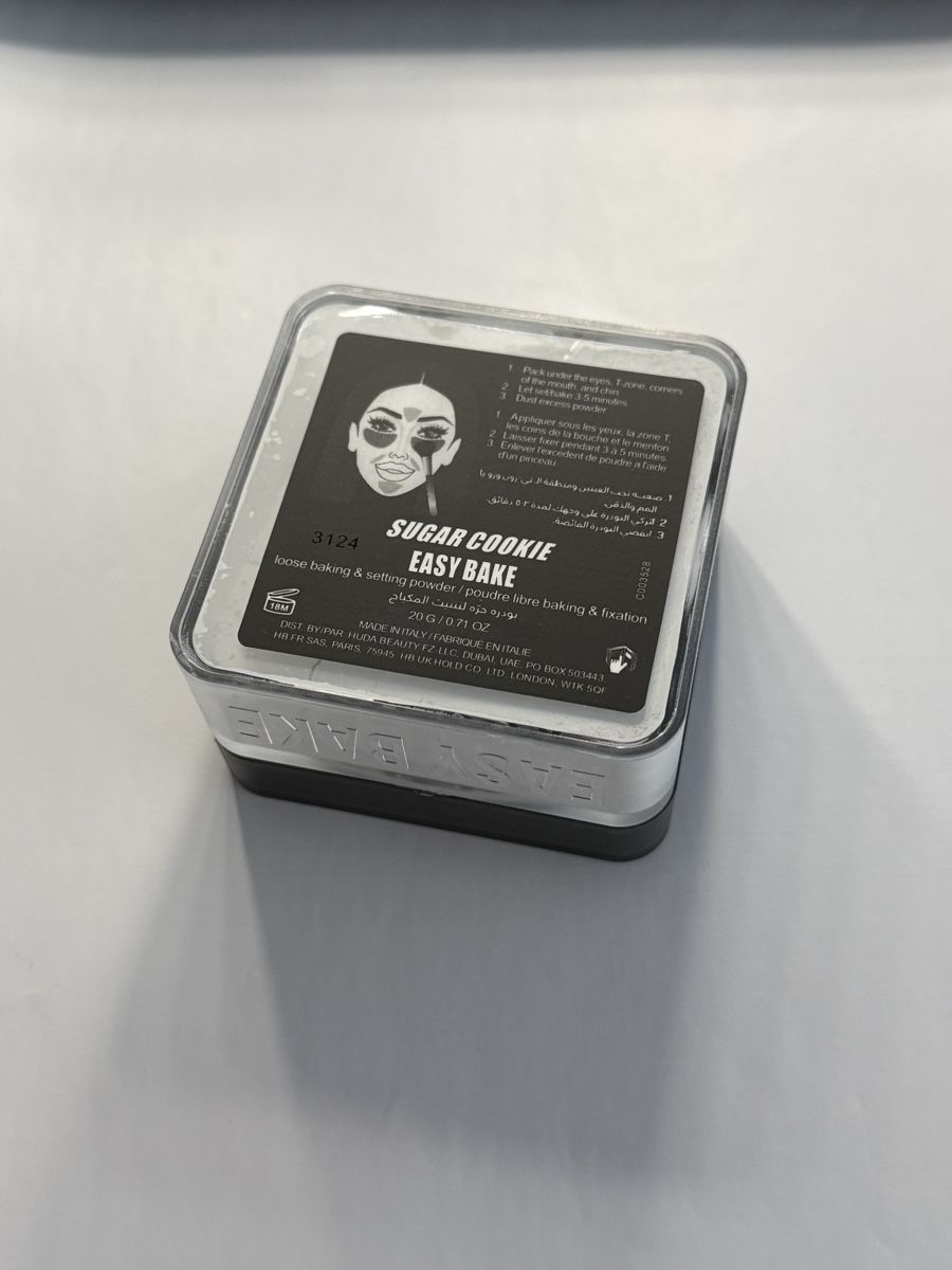 Huda Beauty Make-up: Huda Beauty Easy Bake Powder – Nuovo e nell'imballaggio originale da Baar venduto da xata 2