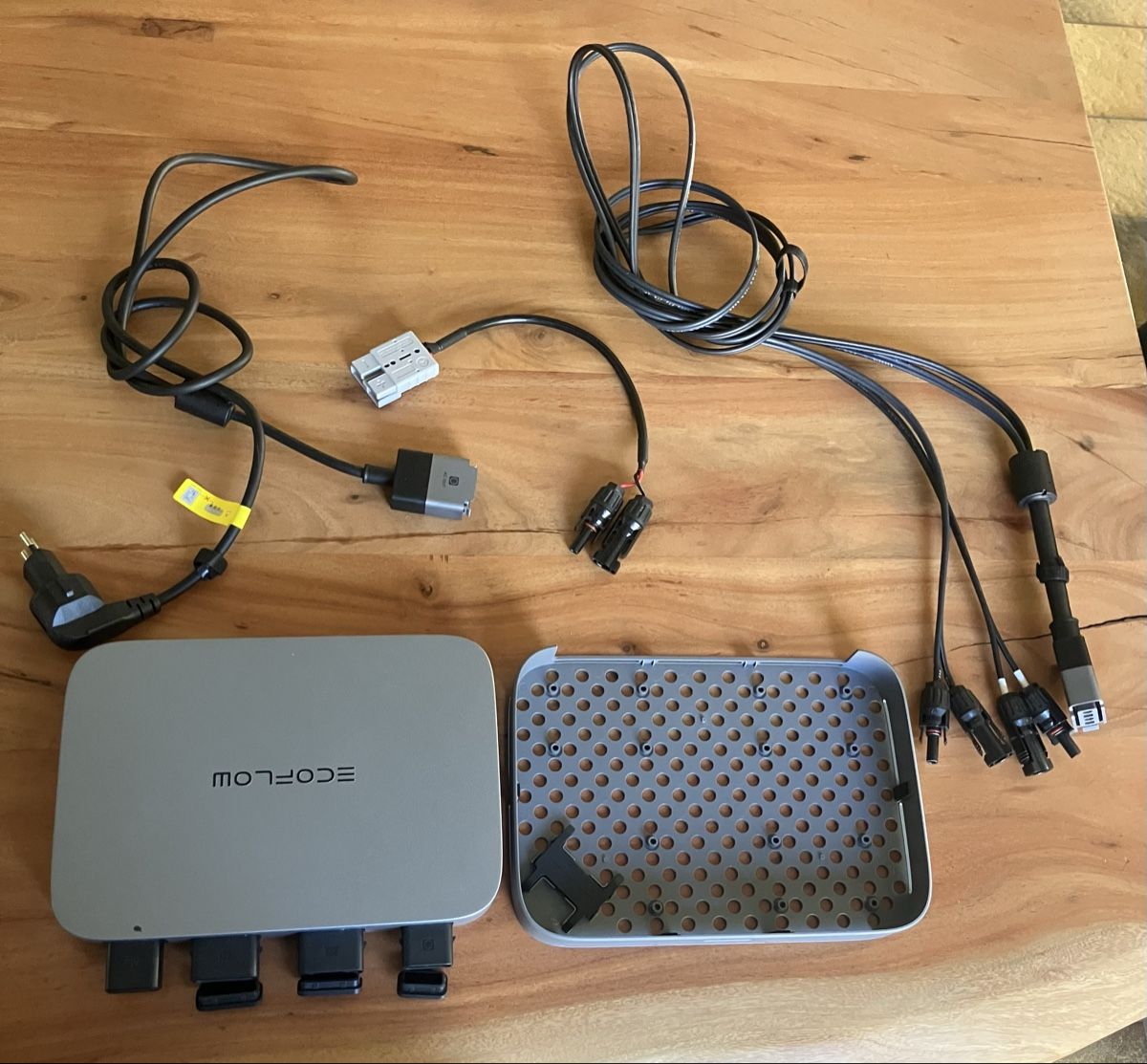 Ecoflow Caricatori & Batterie: EcoFlow Powerstream 600w – Usato da Ebertswil venduto da klemian