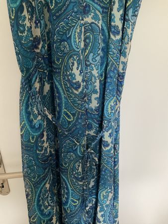 Neuwertiges Sommerkleid mit Muster, Grösse 38
