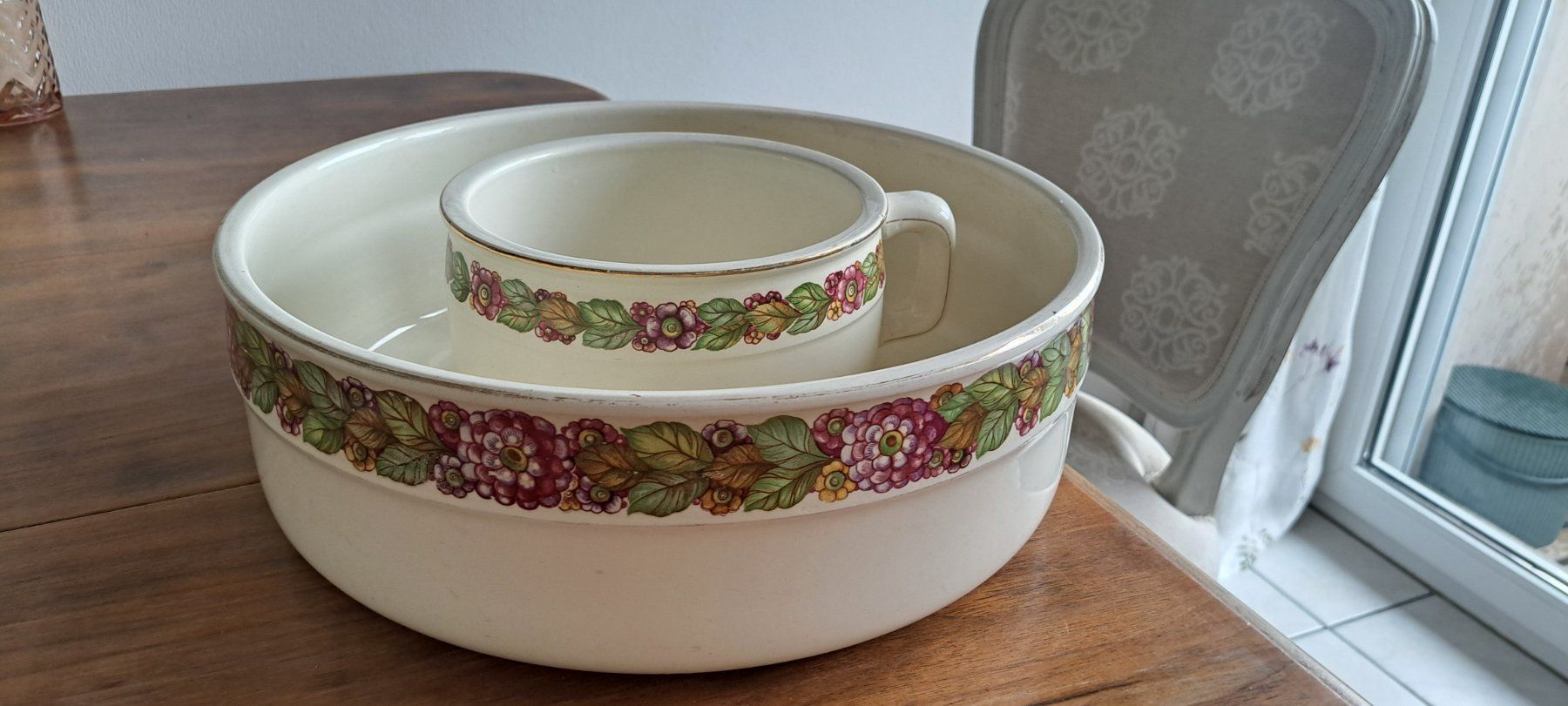 Villeroy & Boch Geschirrsets: Villeroy Boch, antikes Set, Blumendekor – Gebraucht aus Thun. von countrygirl12