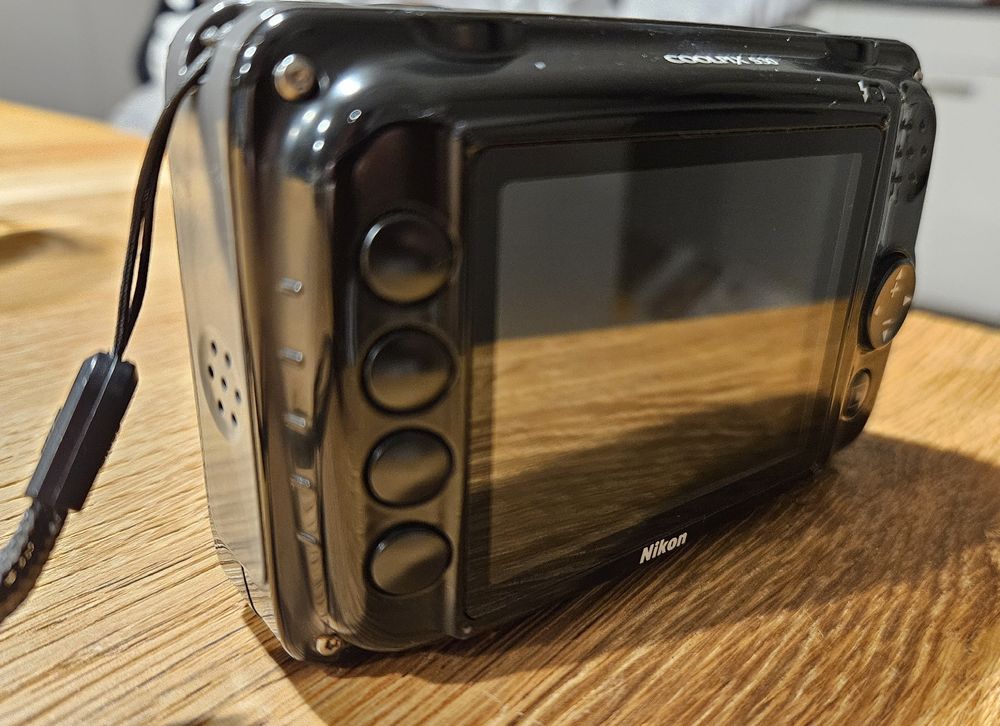 Nikon Coolpix S30 Unterwasserkamera 3