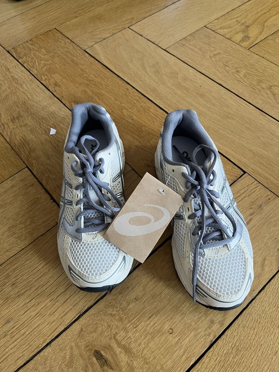 Asics Chaussures femmes: Asics Sneaker – Neuf avec emballage d'origine à Bern par jac_8lps