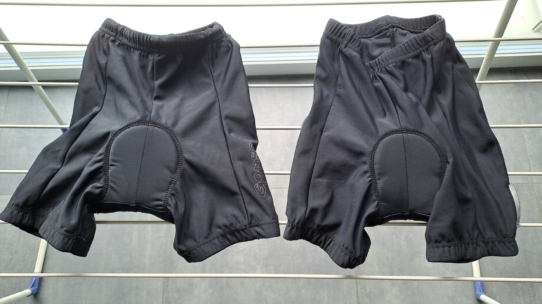 Pantaloni: Kindervelohosen Gr. 116 – Usato da Erlinsbach venduto da ma.ru
