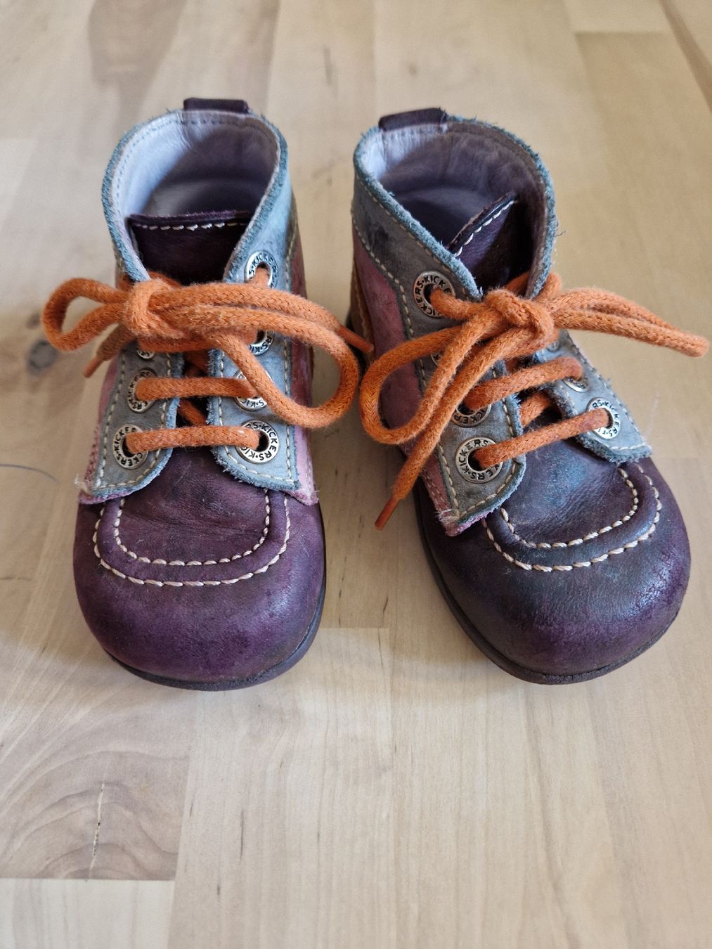 Kickers Scarpe per ragazzi: Bottines Kickers taille 21 – Usato da Bern venduto da MaurineBeauregard