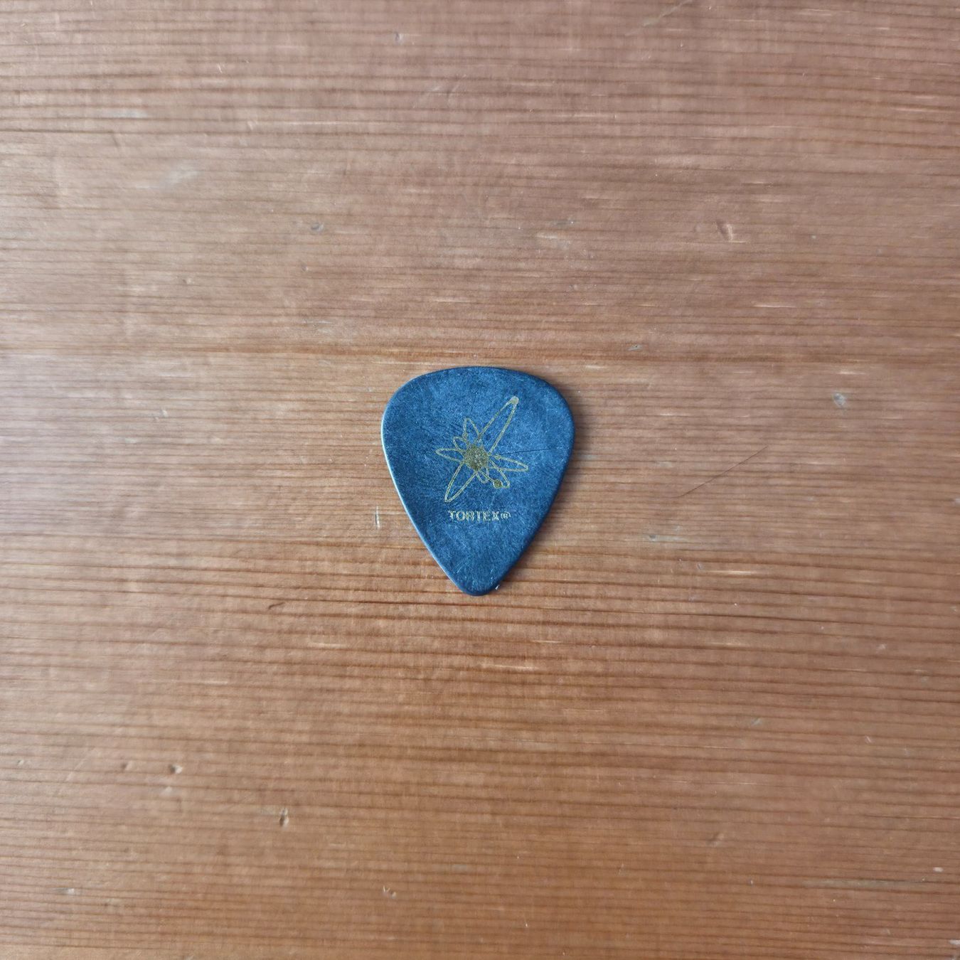 Strumenti musicali: Strung Out Plektrum Pick – Usato da Zürich venduto da Wickeddude