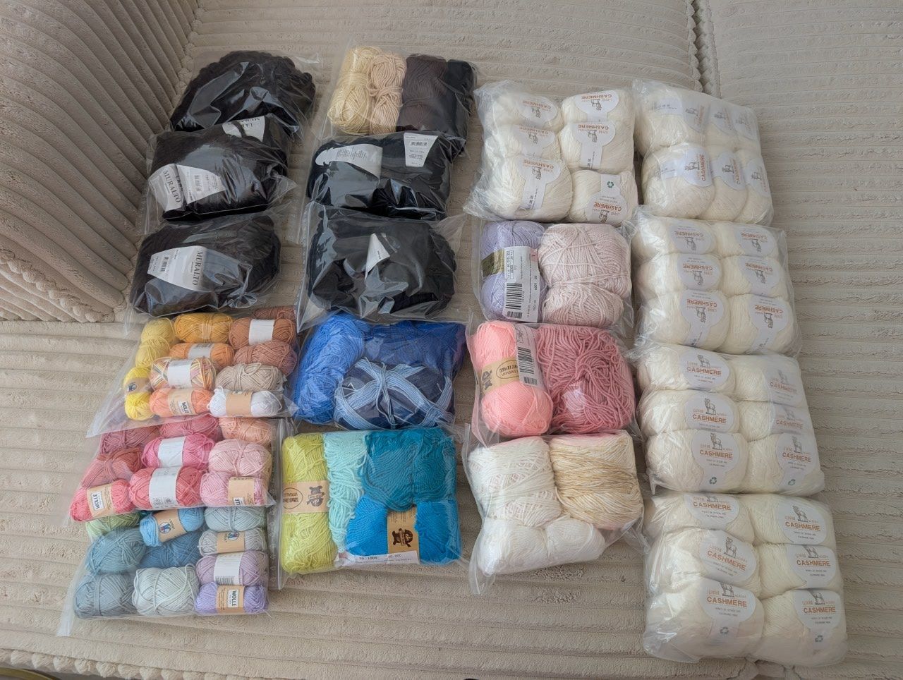 Lana: Wollpaket XXL – Nuovo (secondo la descrizione) da Uzwil venduto da inf_77y6