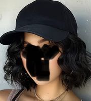 Casquette/perruque cheveux ondulés intégrés 34 cm neuve