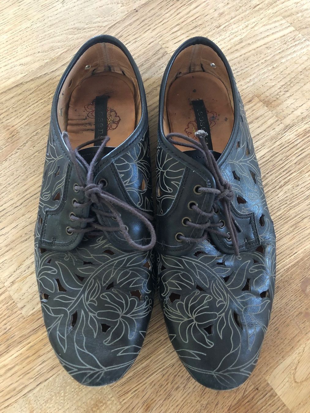 Neosens Scarpe da donna: Neosens 41 Halbschuhe mit Blättern – Usato da Wädenswil venduto da Pixie_