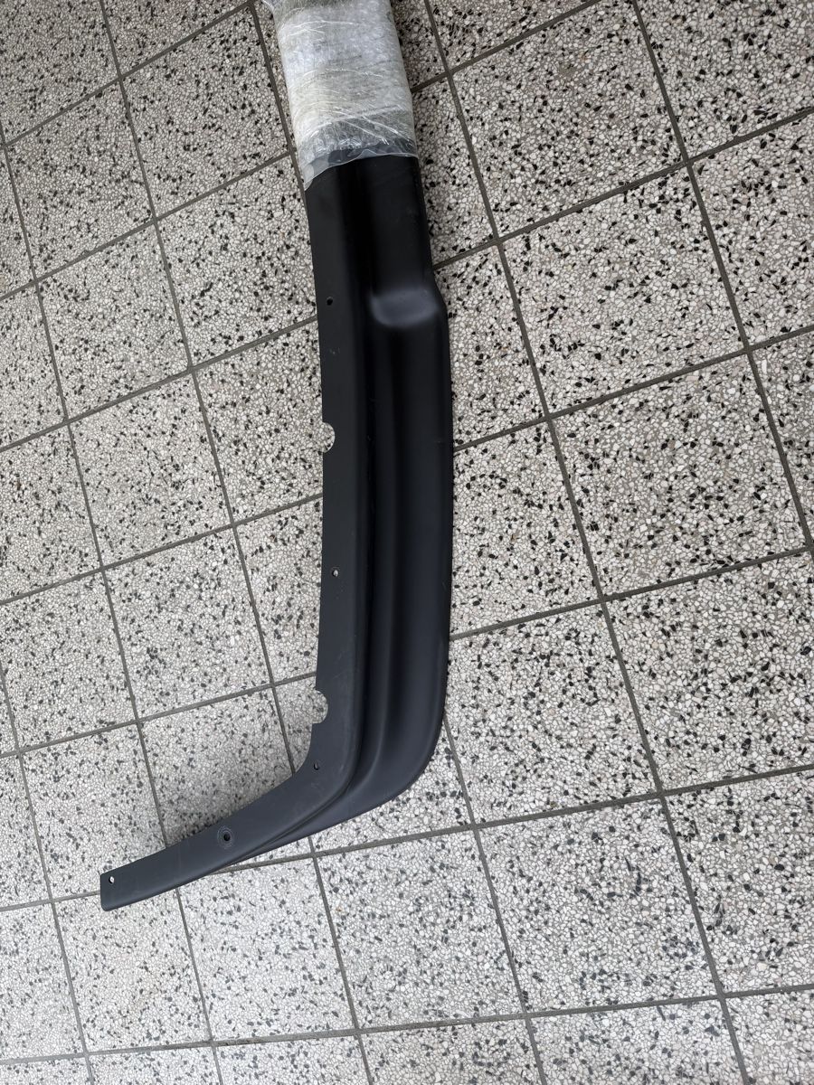 BMW Tutti pezzi di ricambio auto: RIEGER Front Lip Chin Splitter for BMW – Nuovo e nell'imballaggio originale da Wohlen AG venduto da ant_22dq 2