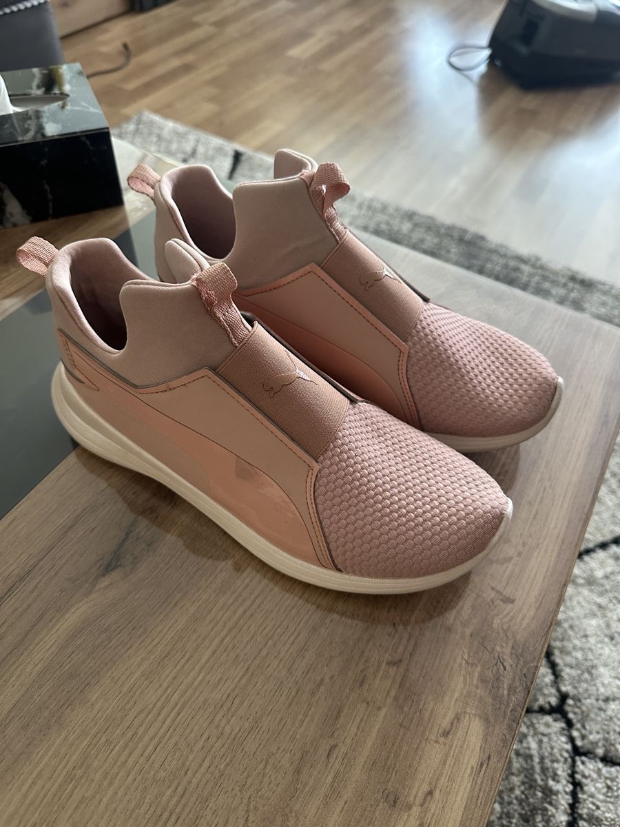 Puma Scarpe da donna: Puma Sportschuhe – Nuovo (secondo la descrizione) da Tuggen venduto da kat_xd6f