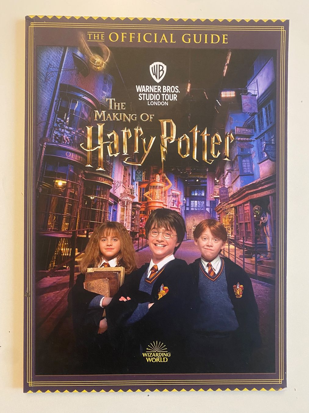 Libri: HARRY POTTER - THE OFFICIAL GUIDE - STUDIO TOUR LONDON – Usato da Münsingen venduto da Ganjam
