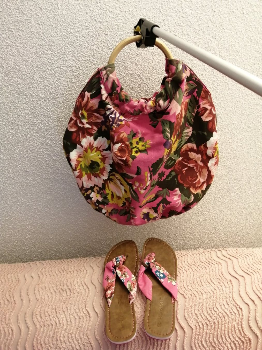 Taschen für Damen: Strandtasche mit Schuhen, Flip Flops, NEU – Neu und originalverpackt aus Ostermundigen von Dinge1 3