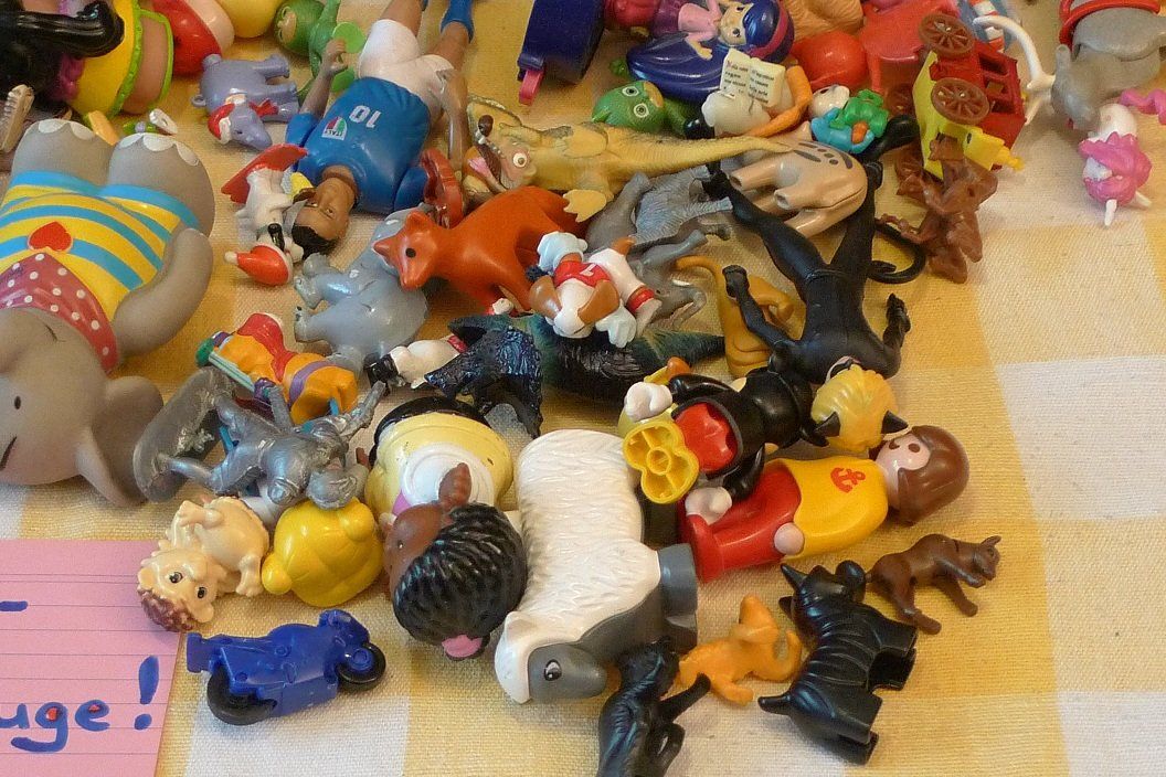 Giocattoli: VIELE-Spielzeuge! – Usato da Bern venduto da bn1640 6