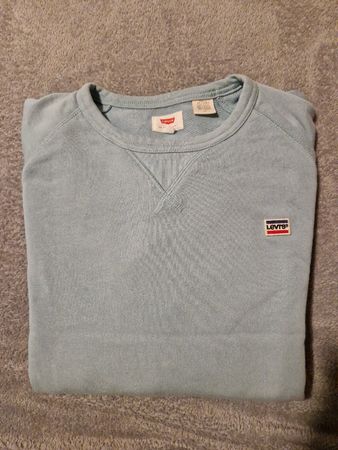 Sweat, Pull Levis