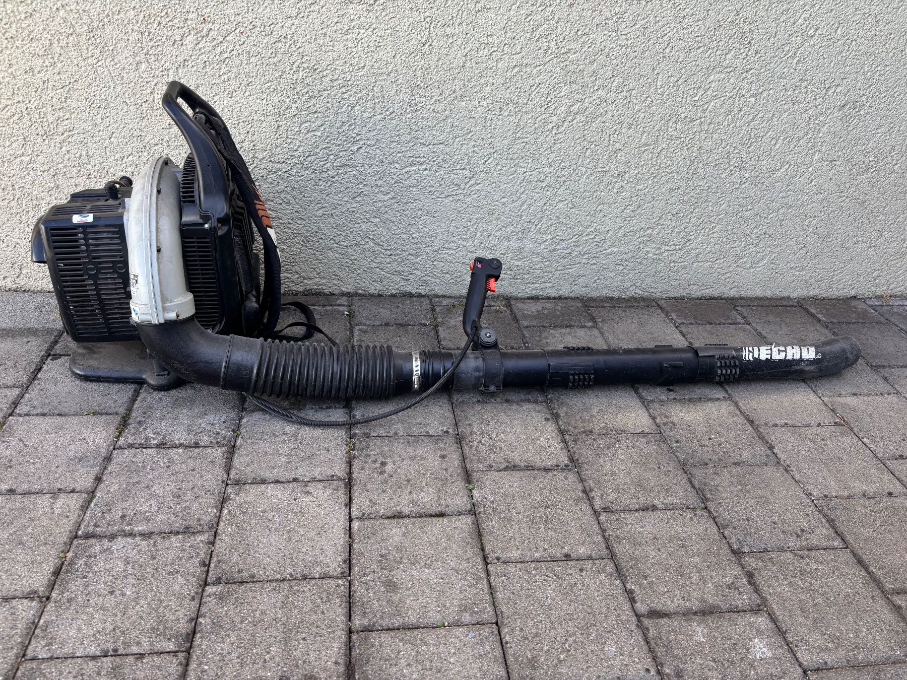 Soffiatori & Aspiratori per foglie: Laubbläser Echo – Usato da Schötz venduto da hofri 1