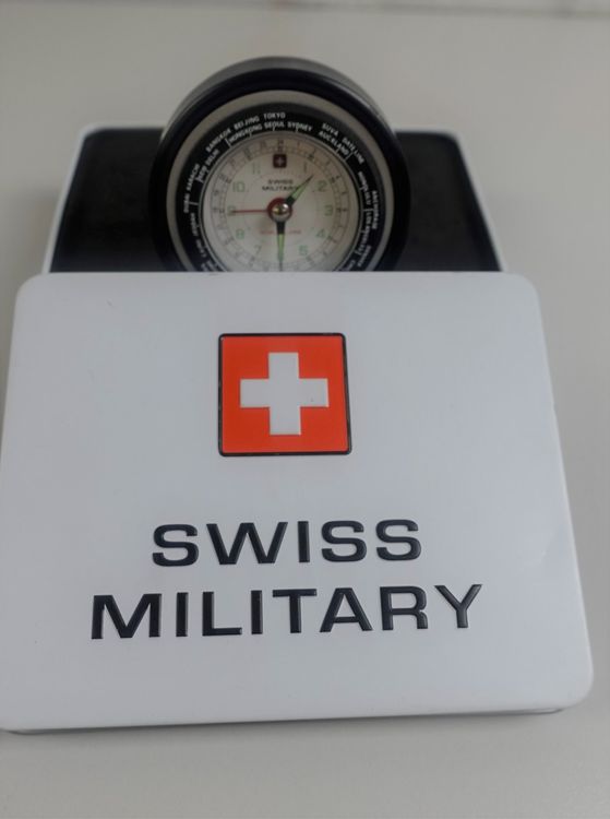 Swiss Military World Alarm Reisewecker Kaufen auf Ricardo