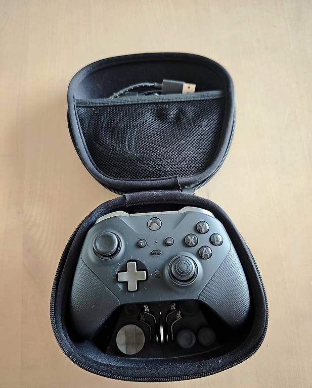 Controller: Xbox elite 2 controller  – Usato da Meisterschwanden venduto da N1ci
