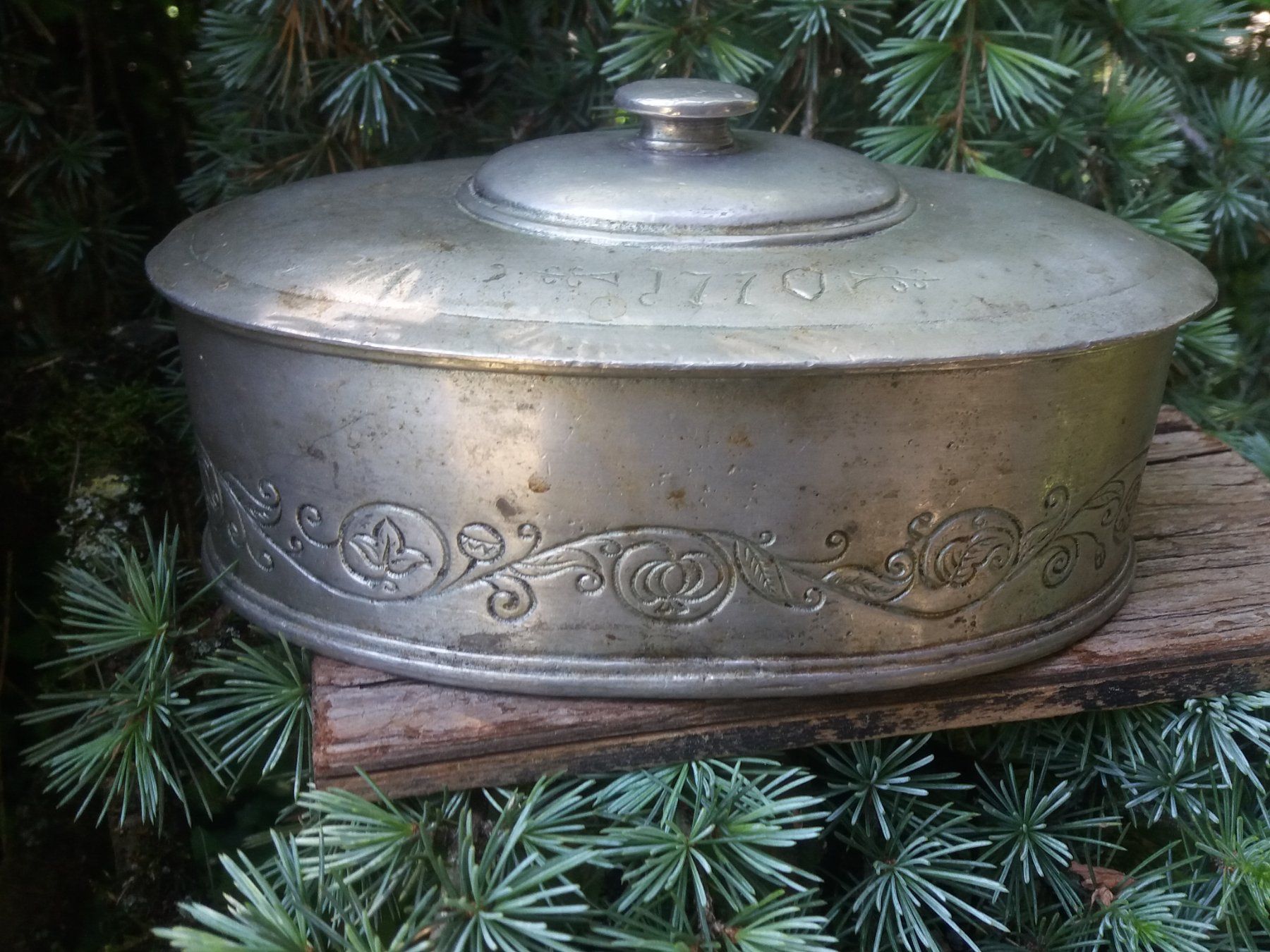 Barattoli: Ancienne boite à tabac en étain – Usato da Meyrin venduto da toutatis