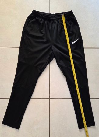 Nike DRI-FIT Sporthose Grösse S neuwertig