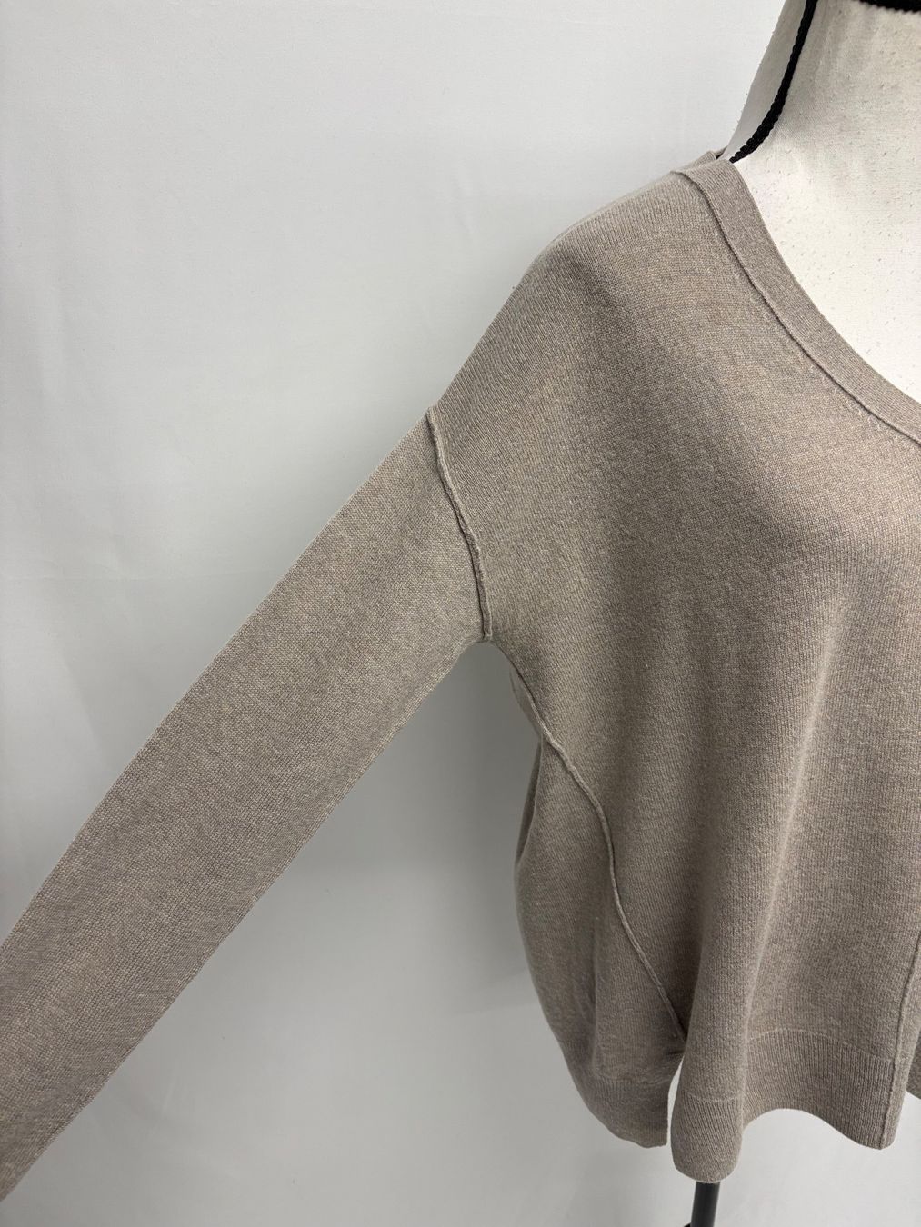 Maglioni & Felpe: FFC Kaschmir Pullover Beige S/M V-Ausschnitt – Nuovo (secondo la descrizione) da Regensdorf venduto da secondchancefashion 1
