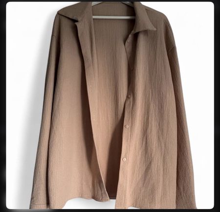 Tan pleated button up shirt #pleated #shirt