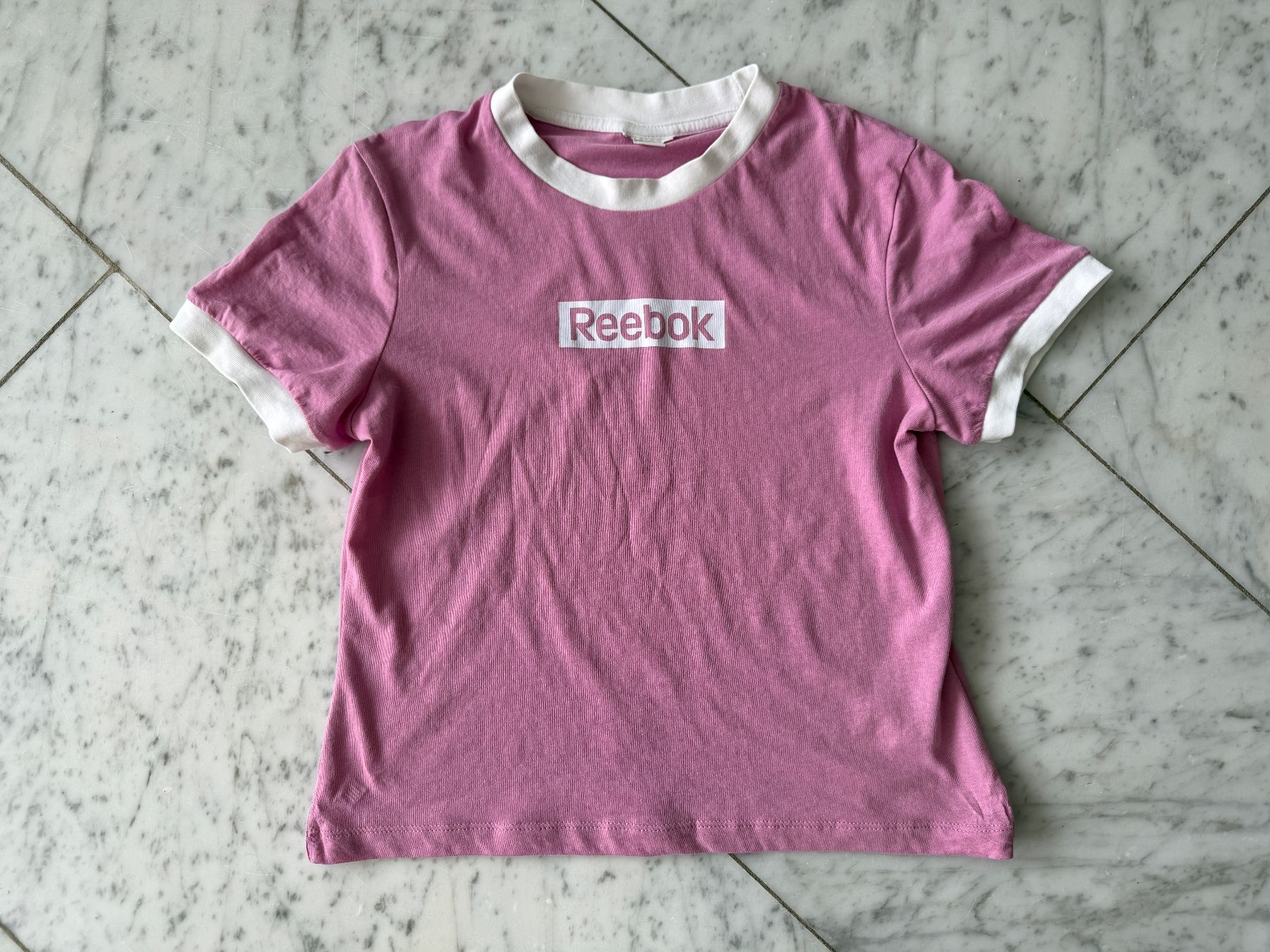 Reebok T-shirt: Reebok Shirt Rosa weiss Grösse 36 – Usato da Seewen SO venduto da HappyHappyHappy